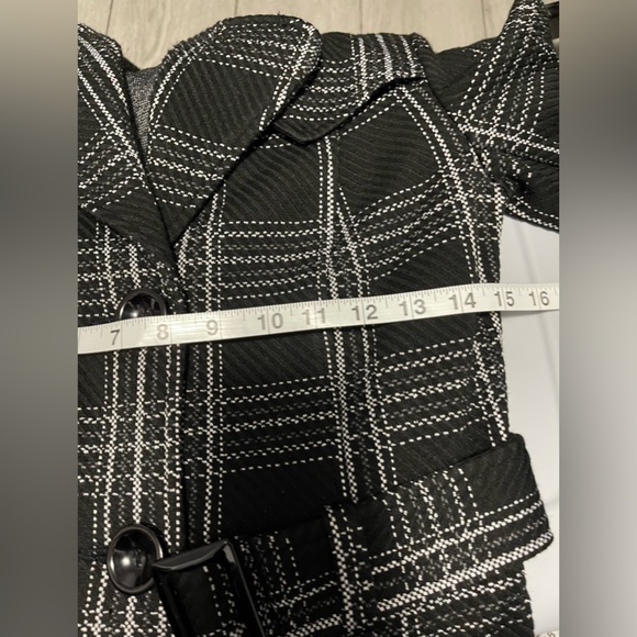 le chateau trench coat - Picture 5 of 10